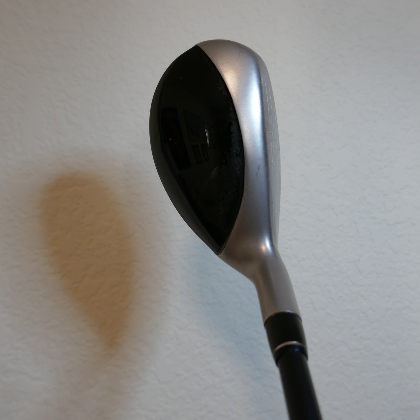 TaylorMade Rescue Mid 3 Hybrid