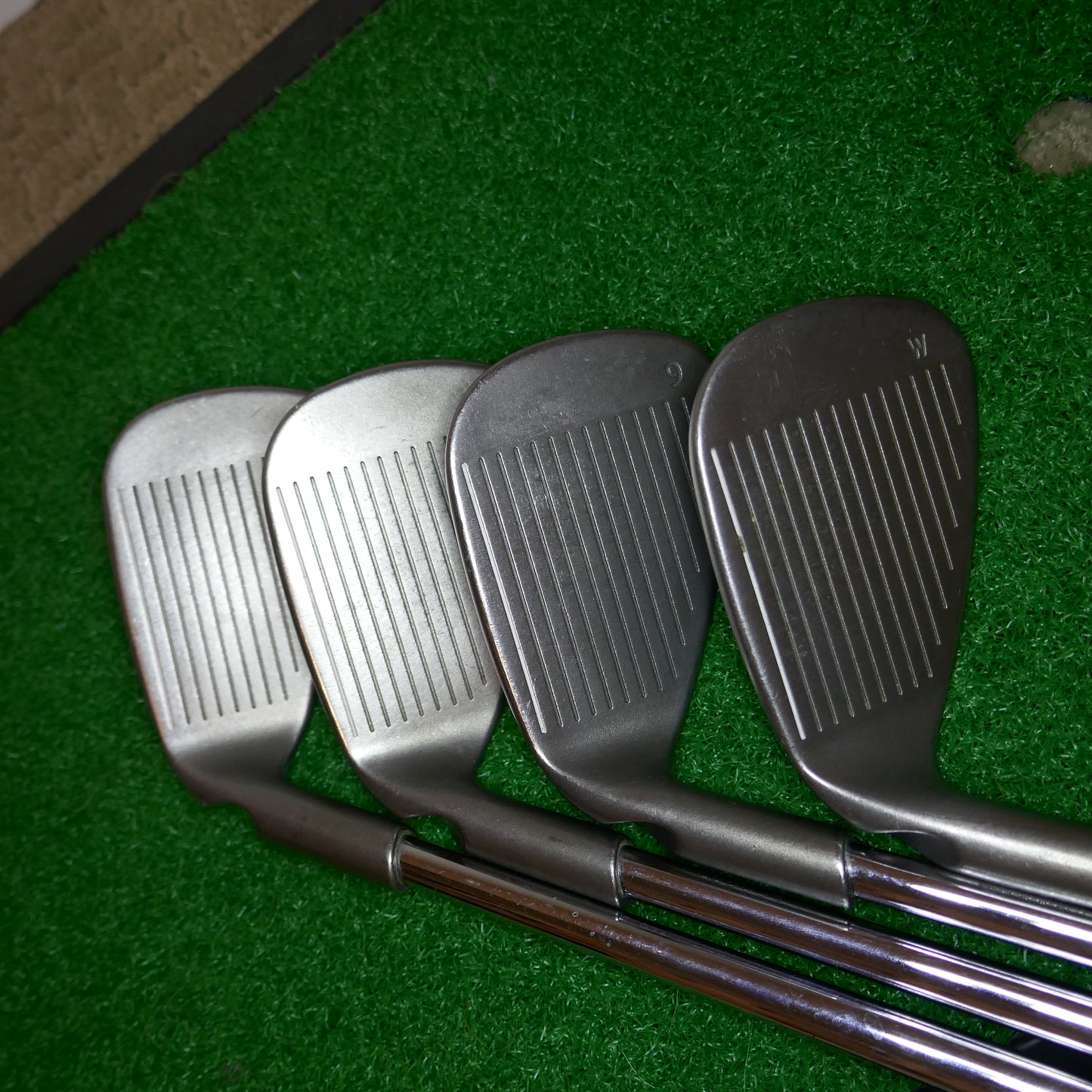 Ping i10 Iron Set White Dot (7-PW)