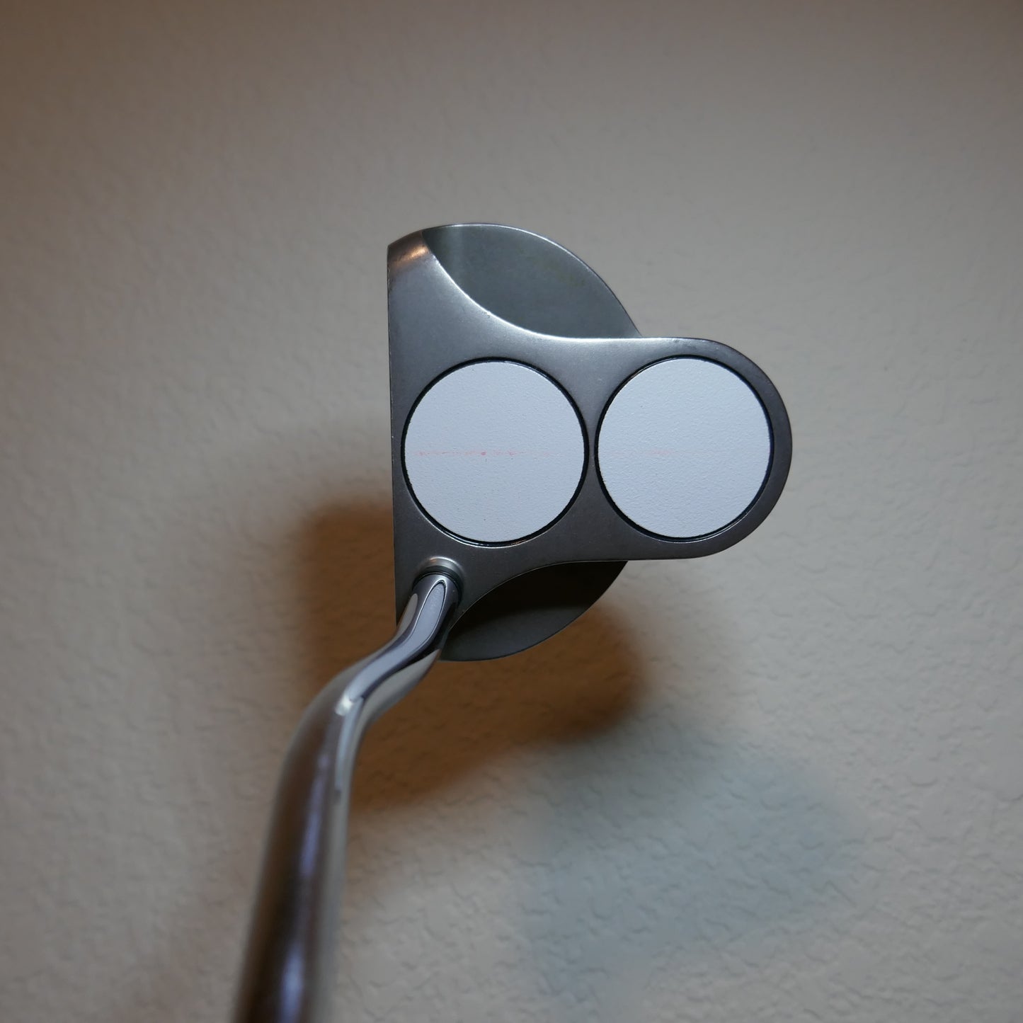Odyssey White Hot 2-Ball Mid Armlock Putter