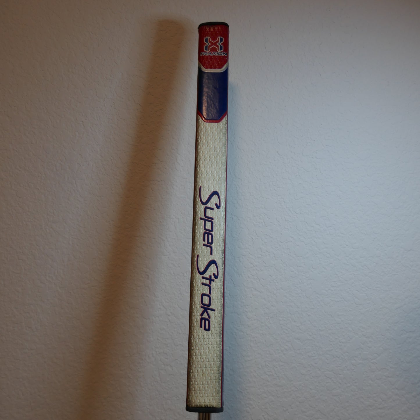 Odyssey White Hot 2-Ball Mid Armlock Putter